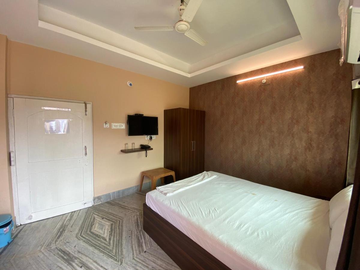 Hotel Aavaas Puri Exterior photo