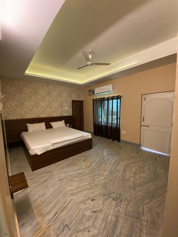 Hotel Aavaas Puri Exterior photo